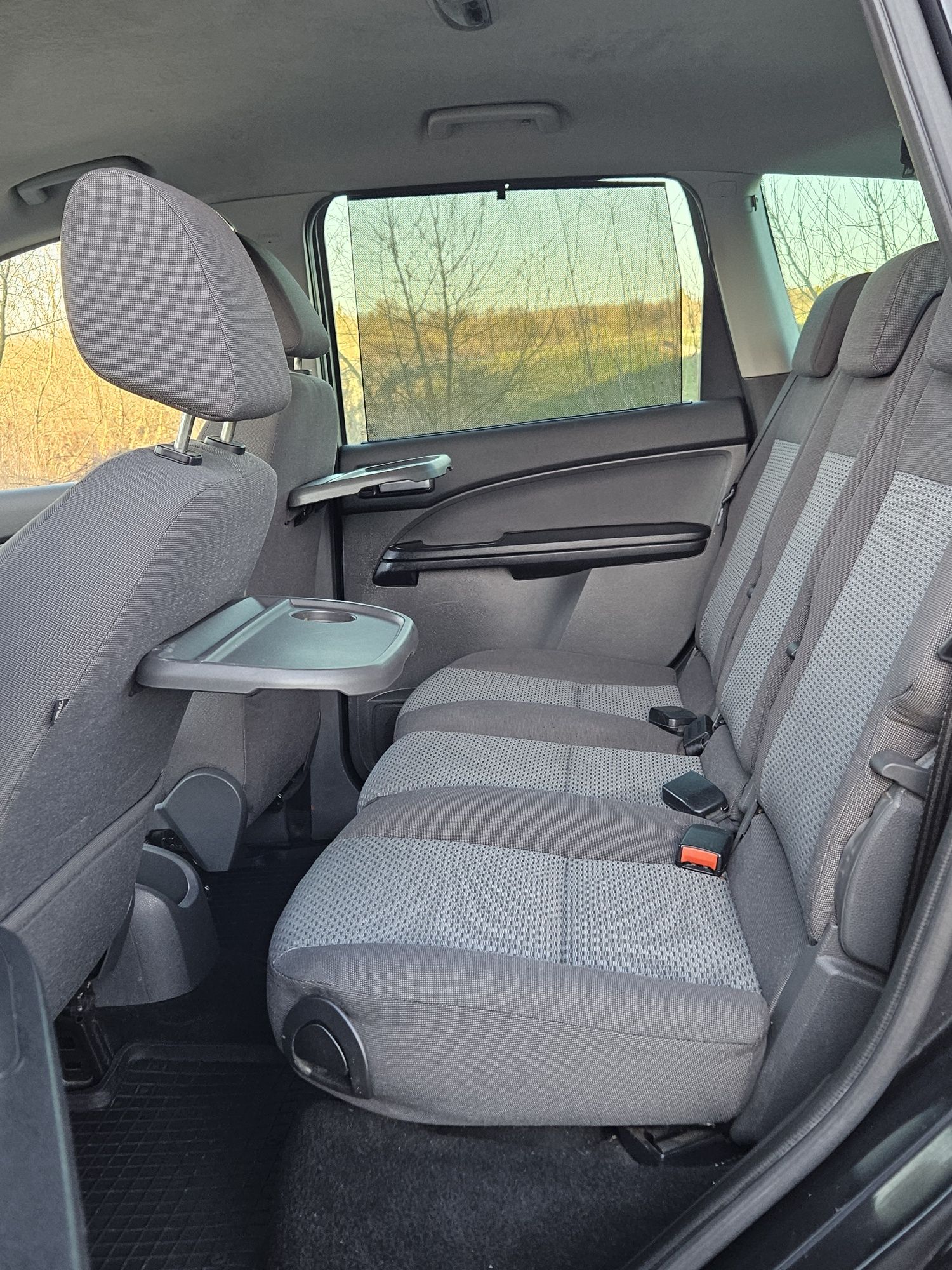 Ford C-Max 1.6 Benzyna Świeżo Sprowadzony