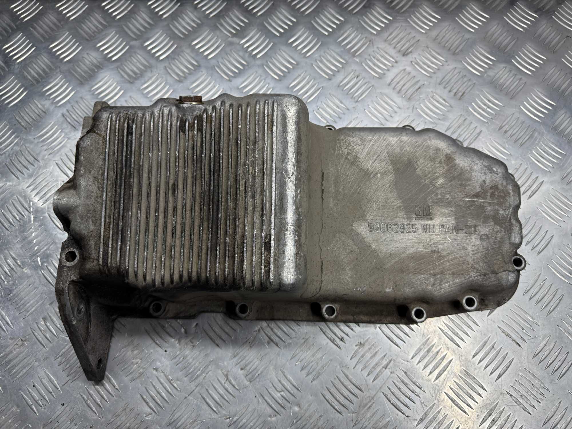 Поддон двигателя Daewoo Nubira 2.0 X20SED 92062825
