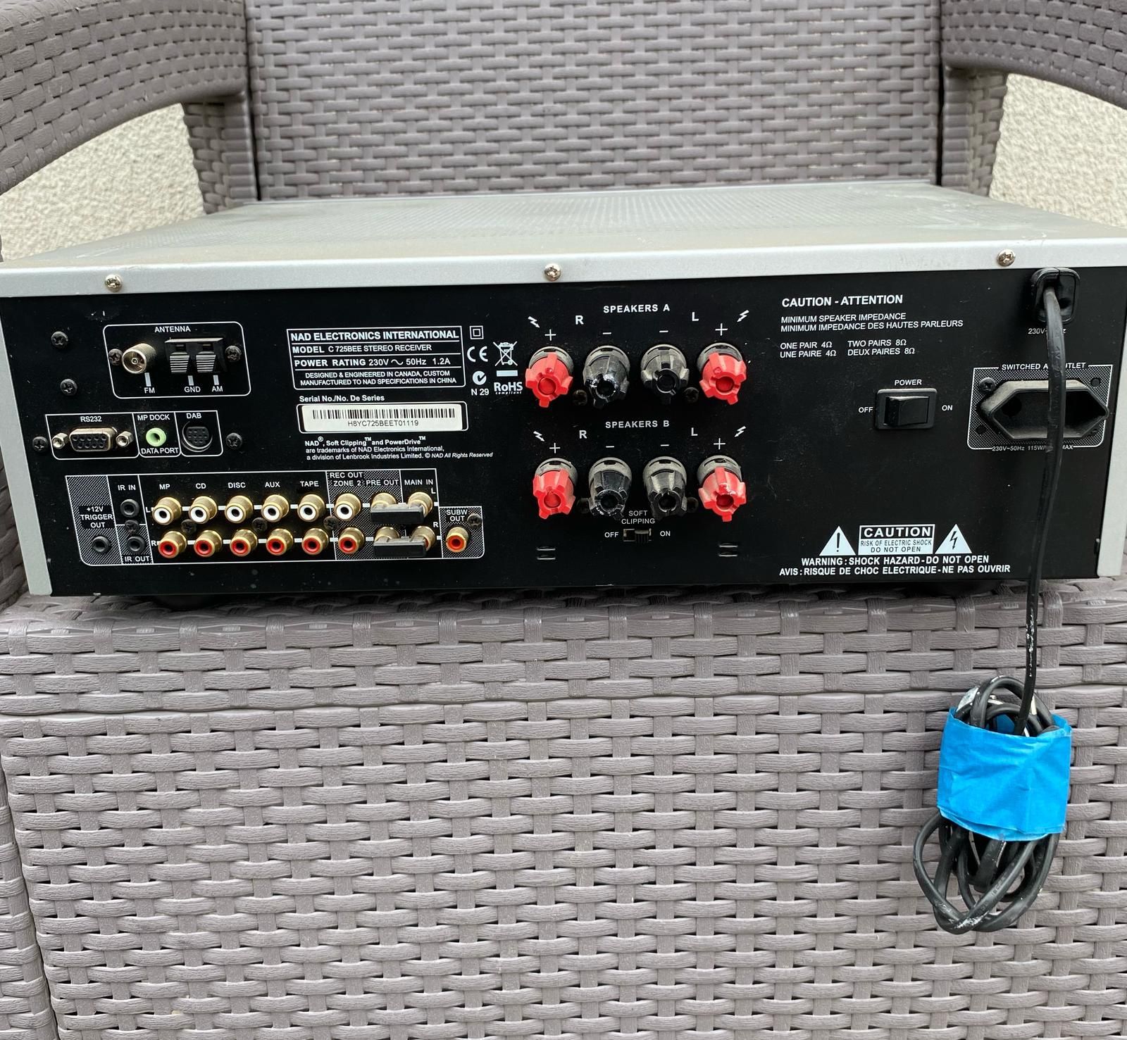 Amplituner stereo Wzmacniacz NAD C725 BEE