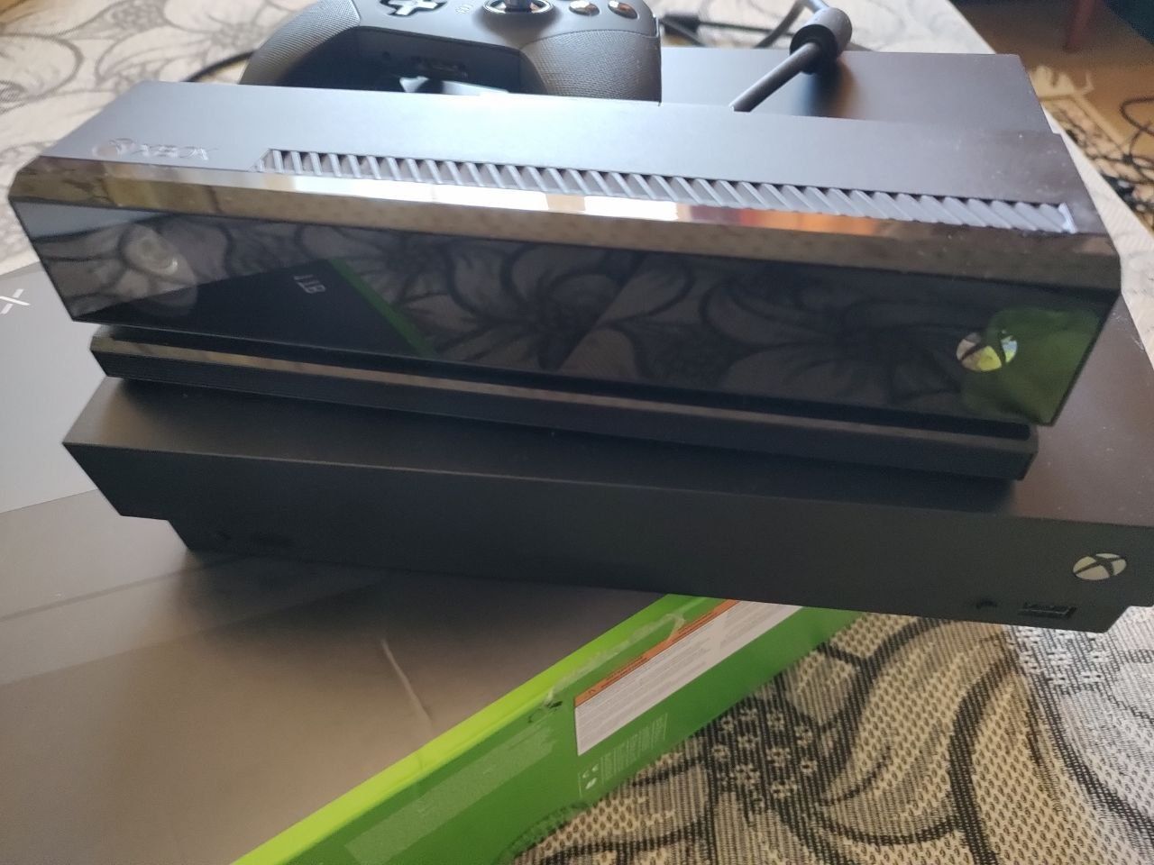 Xbox one x 1Tb kinect 2.0 з адаптером xbox controller gta5 навушники