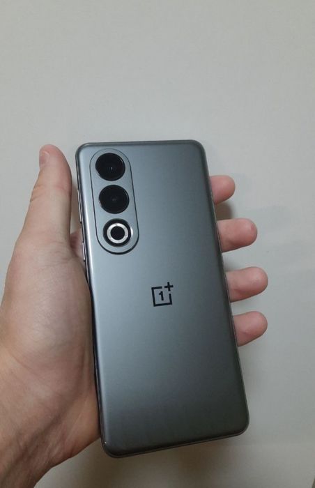 OnePlus ace 3v 12/256