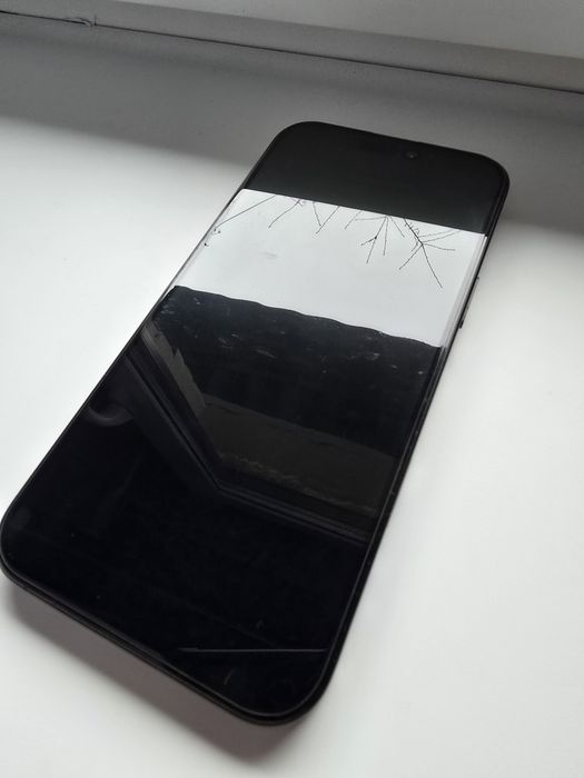 Iphone 16 pro max 256gb стан нового Esim