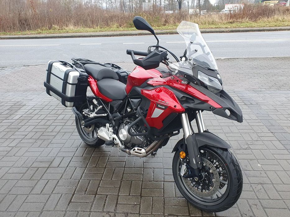 Benelli TRK 502X Benelli trx 502 trk 502x (cb 500 dl  v strom versys)