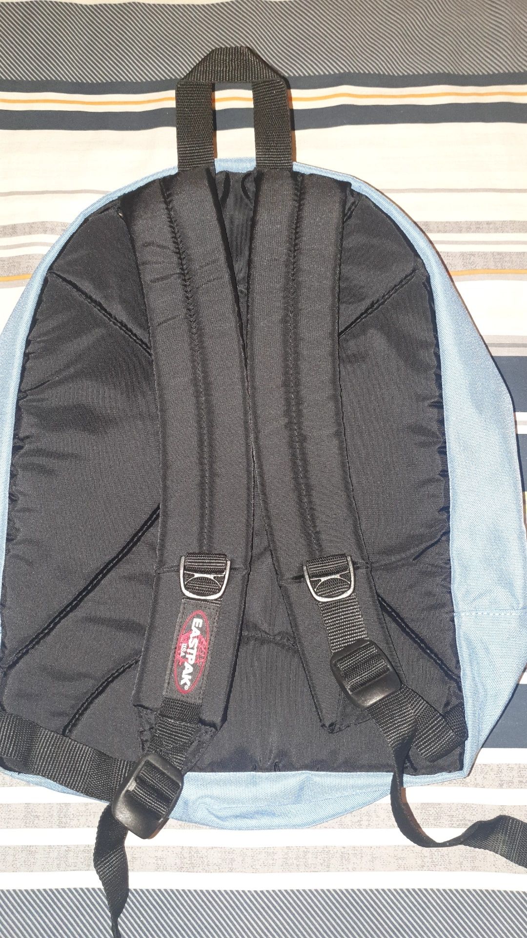 Mochila eastpak azul bebe