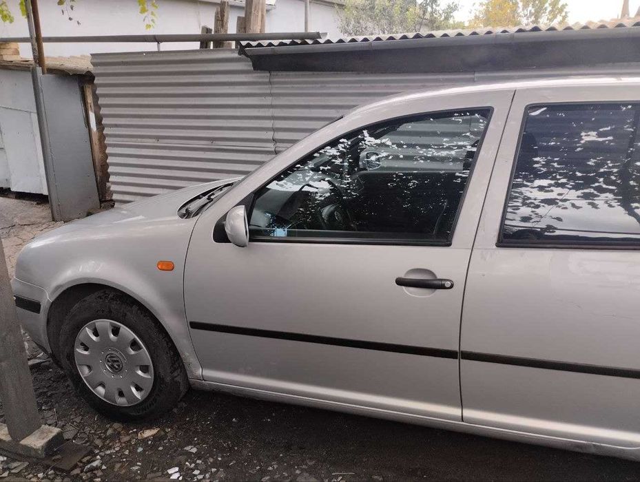 Volkswagen Golf 1998