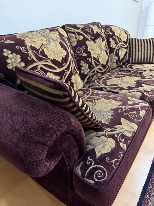 Kanapa w stylu angielskim chesterfield