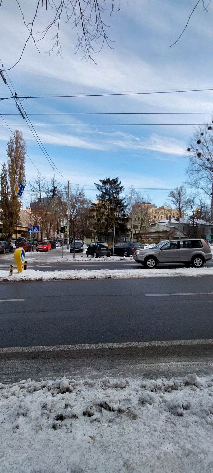 Продам 2 кімнатну сталінку в Києві.