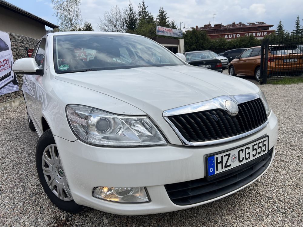 SKODA octavia lift 1,6MPI 102KM SEDAN klimatronic NIEMIEC