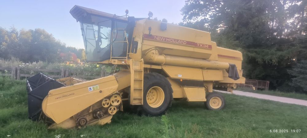 New Holland tx34