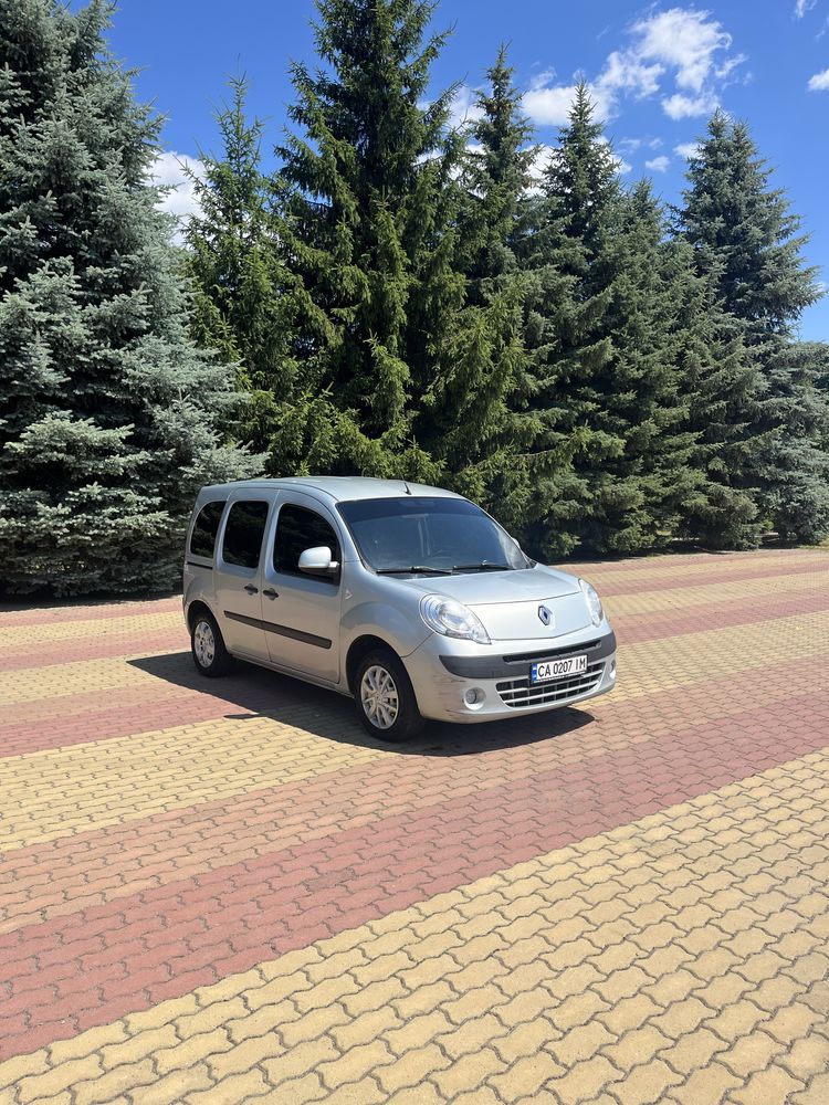 Renault Kangoo 2012 рік 1.5 дизель Пасажир