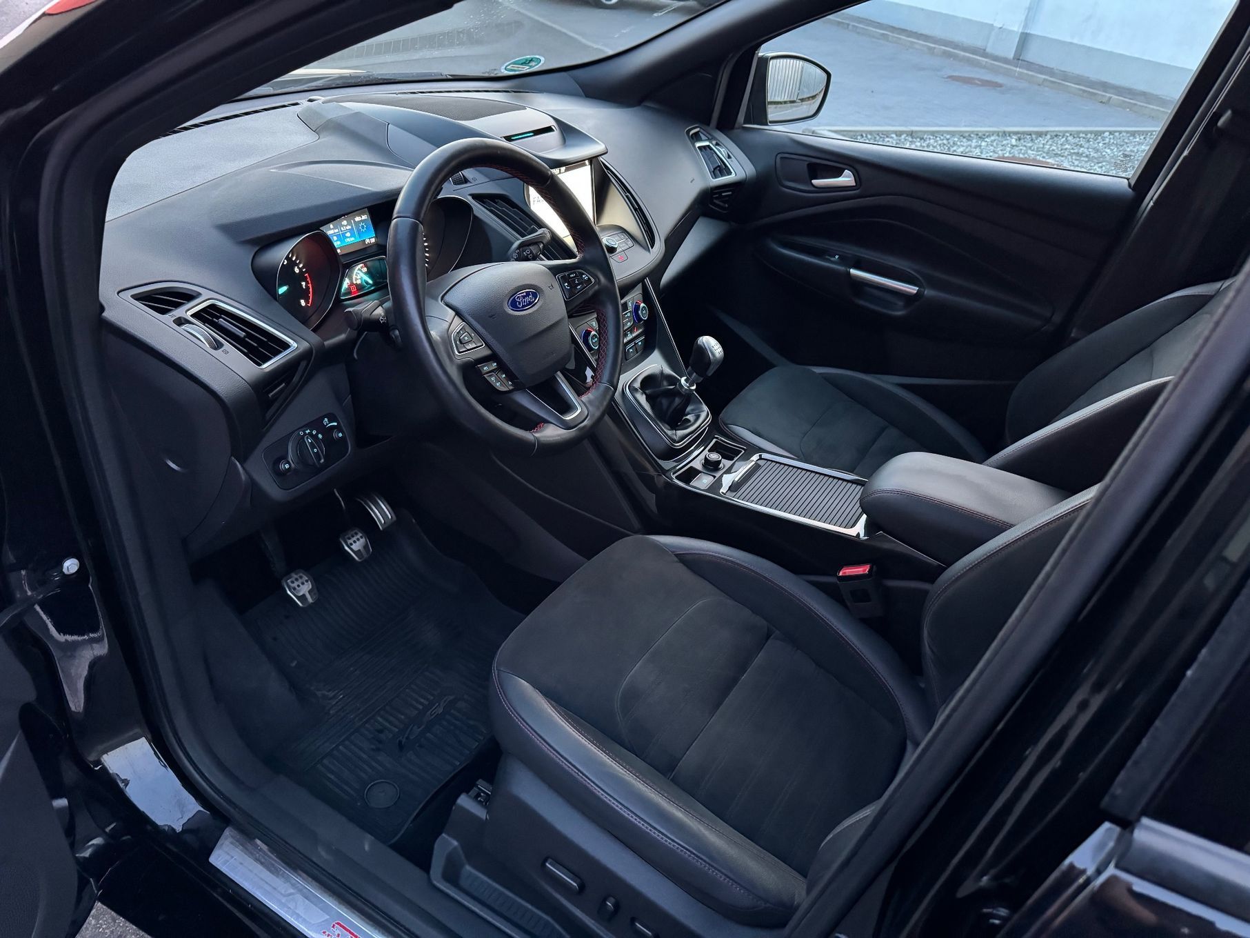 Ford Kuga ST line 1.5 Benzyna Automat Xenon Alu GWARANCJA