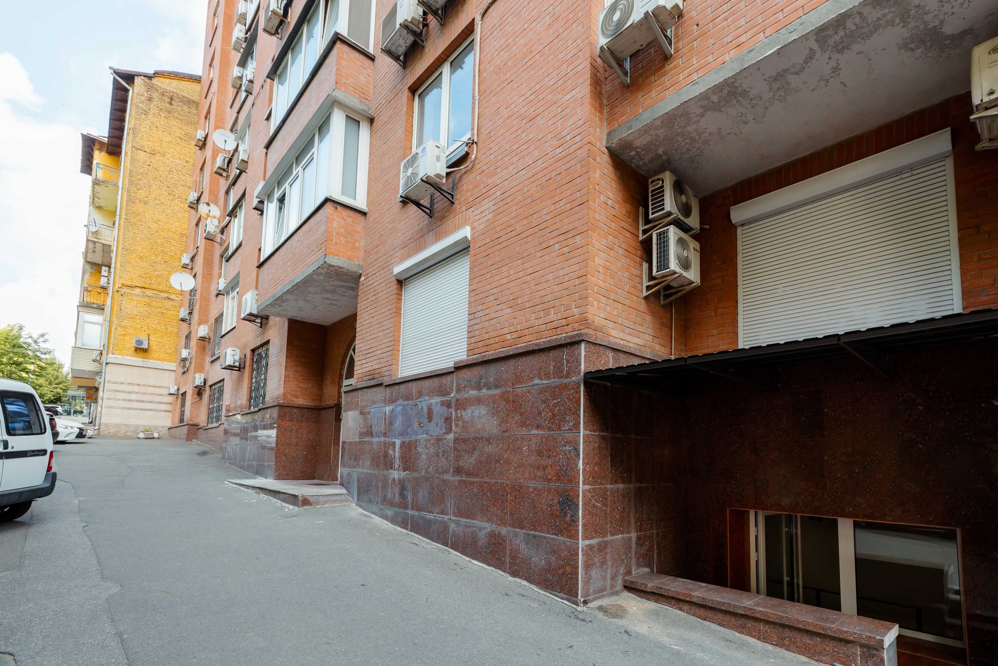 Продаж нежитлового приміщення в центральній частині міста
