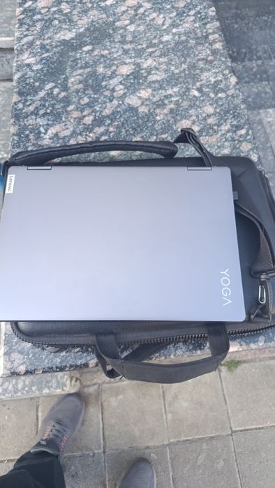 Продам ноутбук Yoga