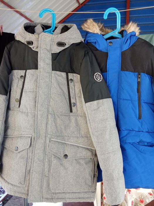 Зимова куртка на хлопчика в гарному стані зріст 147