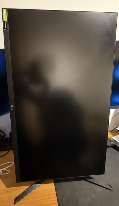 Monitor Gaming LG UltraGear 27GN650-B — 27” IPS, 144Hz