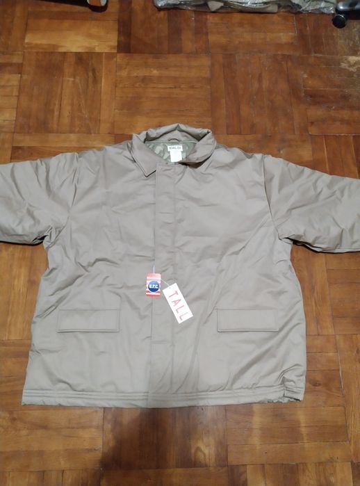 Большая куртка новая 5XL