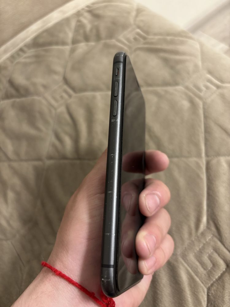 Продам терміново Iphone 11 128 gb