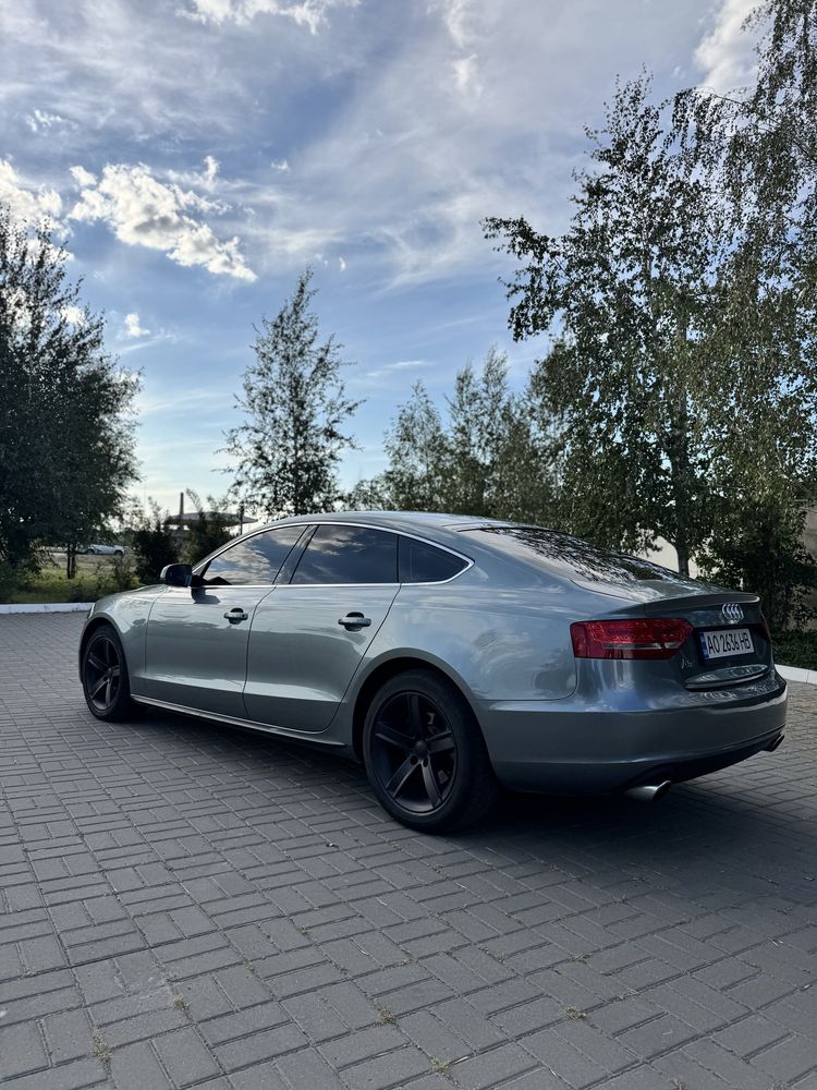 Audi A5 2011 рік