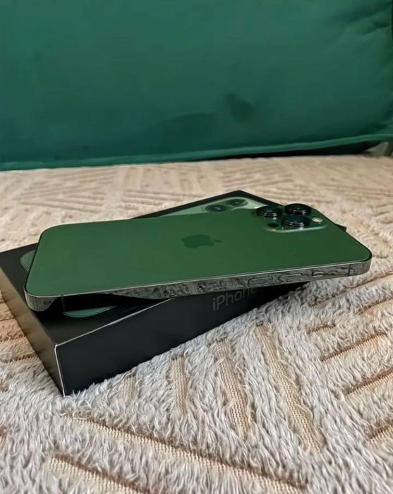 Продам IPhone 13 Pro Max green