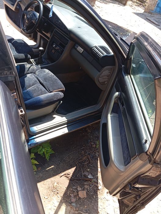 Продам ауді А6 ц4 в нормальному стані.