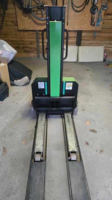 InnoLIFT S 600/700 Wózek samozaładowczy