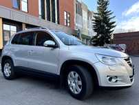 VW Tiguan 2.0tdi АКП 4х4