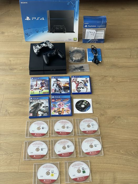 MEGA ZESTAW konsola Playstation 4, dwa pady + 16 gier