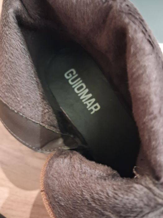 Nowe buty do kostek.