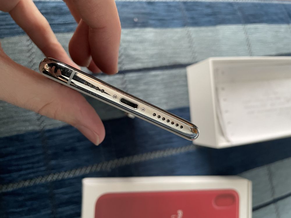 Iphone X w stanie dobrym + etui ze skory nowe