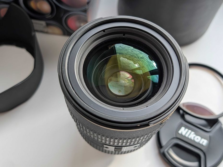 Об'єктив Nikon AF-S Nikkor 28-70mm 2.8