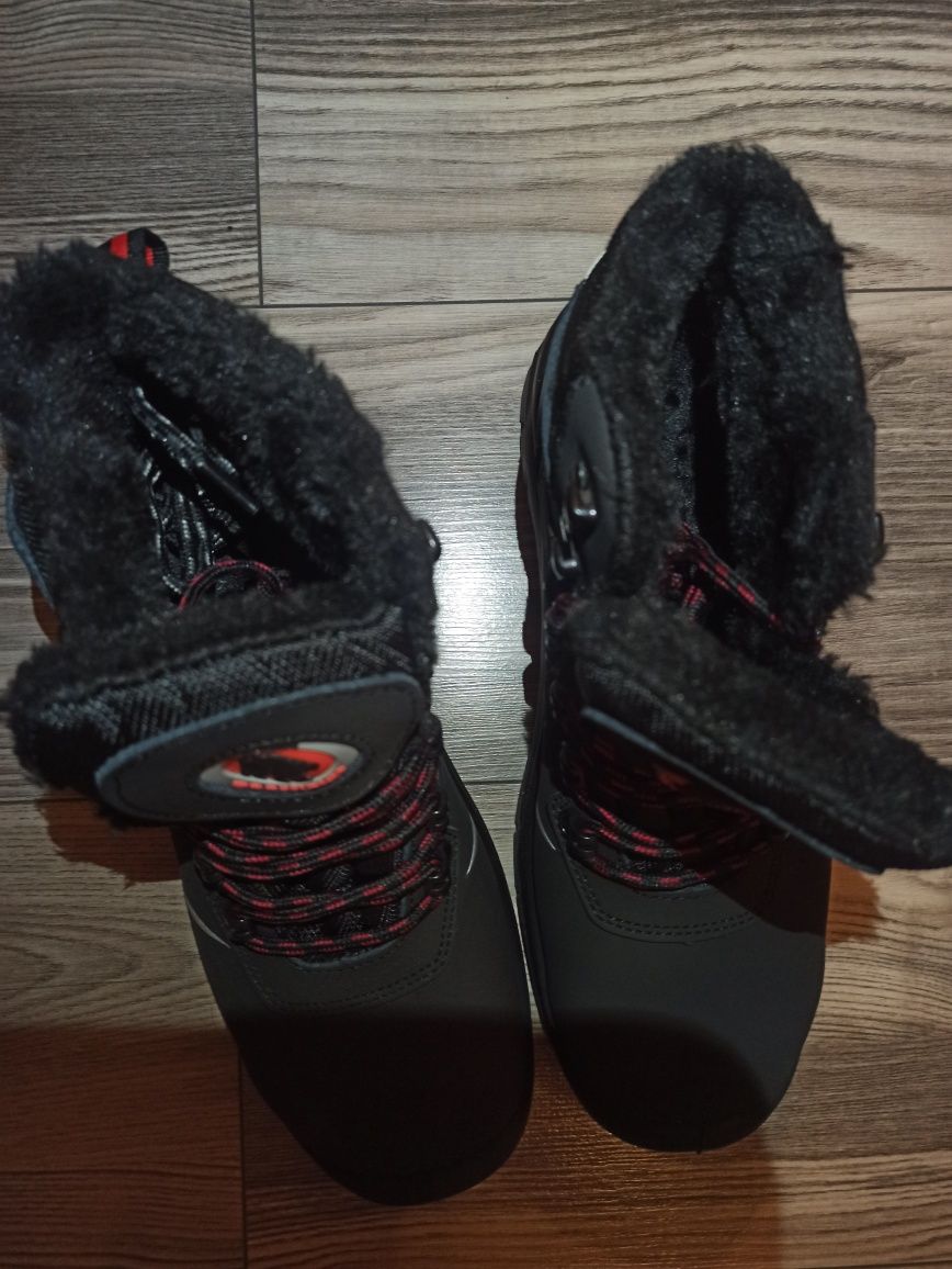 Buty robocze zimowe nowe rozm. 43