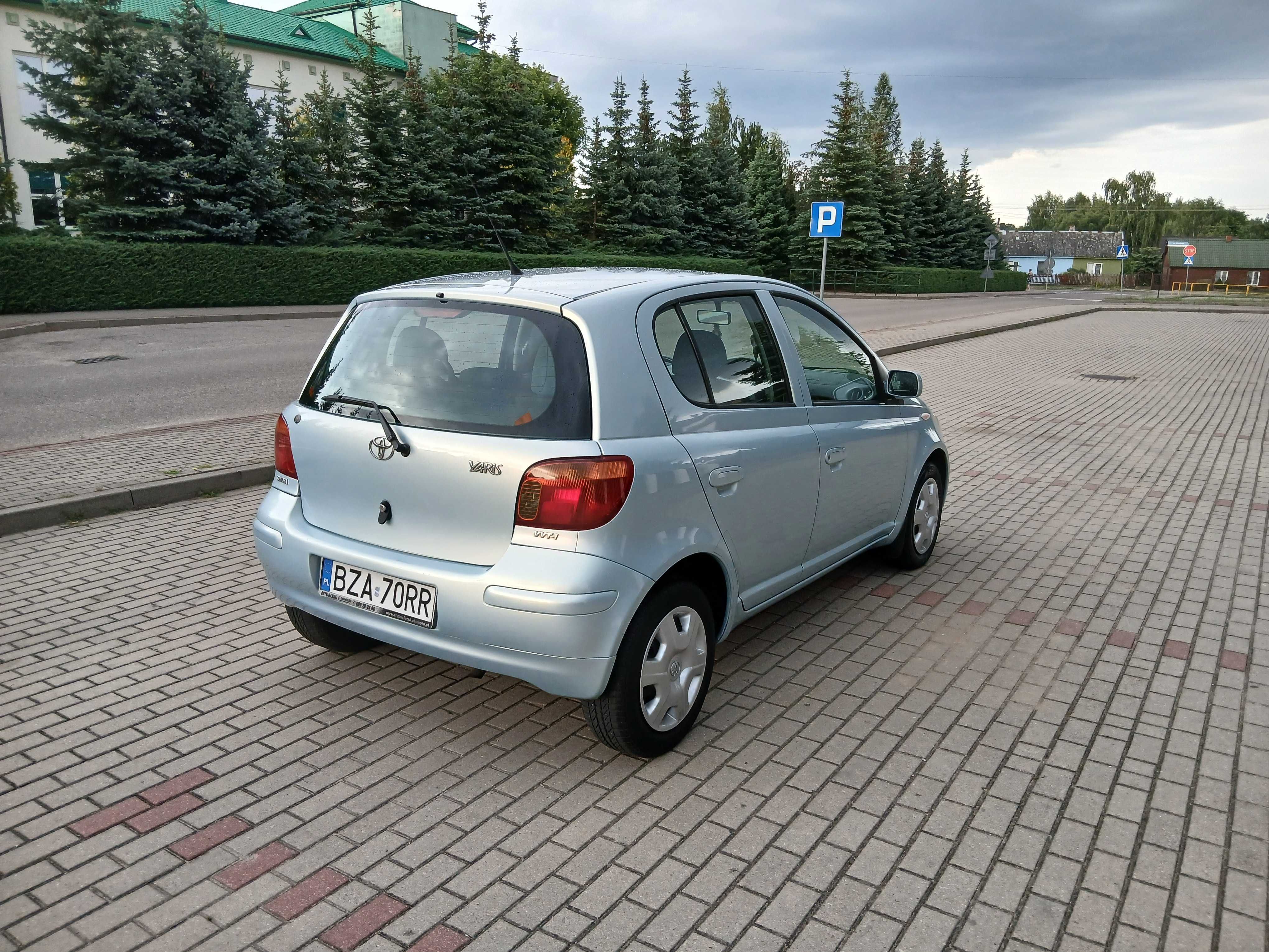 TOYOTA YARIS 1.0B klimatyzacja 5 drzwi VVT-i .