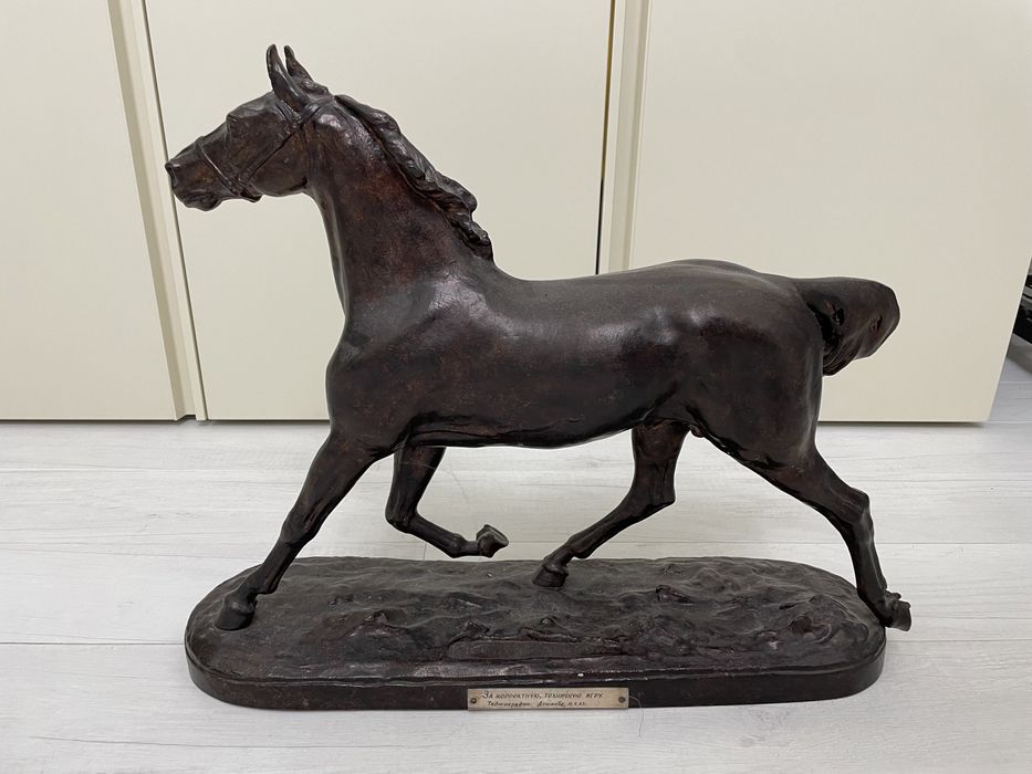 Статуэтка лошади