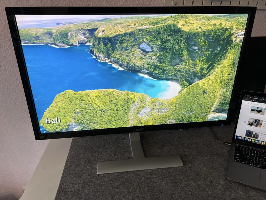 #1498 Acer RT280K 4K UHD monitor