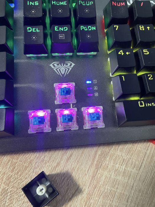 механічна клавіатура Aula