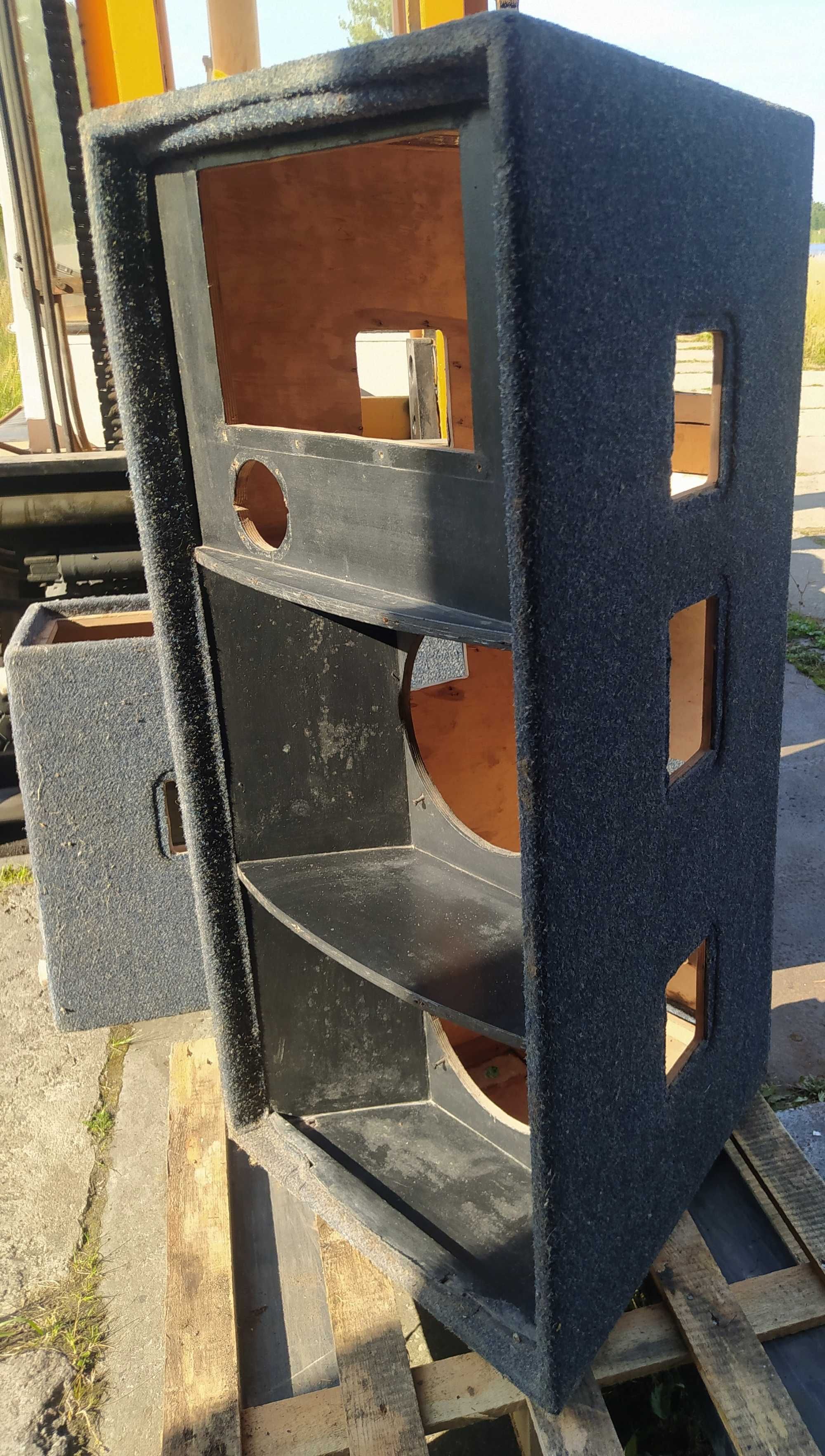 Obudowy estradowe 2 x 12" + horn sklejka. Bez osprzętu.