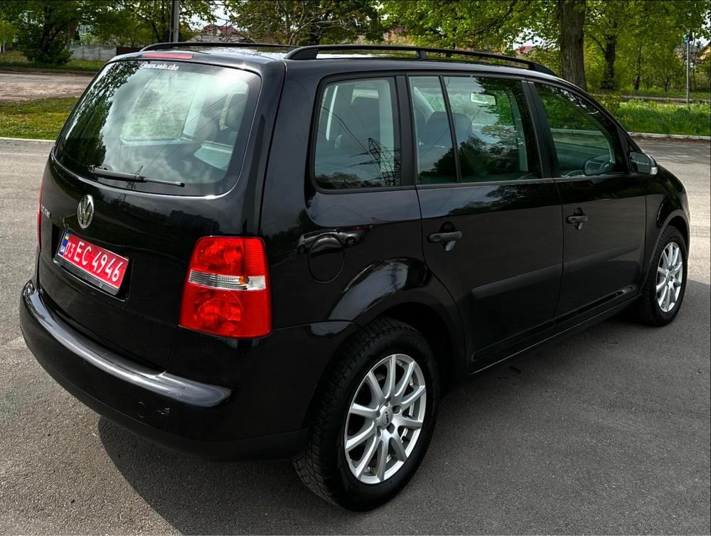 Volkswagen Touran