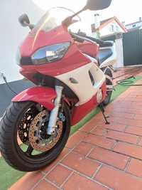 Moto Yamaha R6 -1999