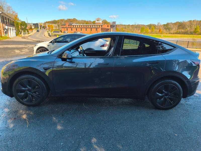 2024 Tesla Model Y LR
