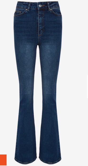 Джинси.                       .