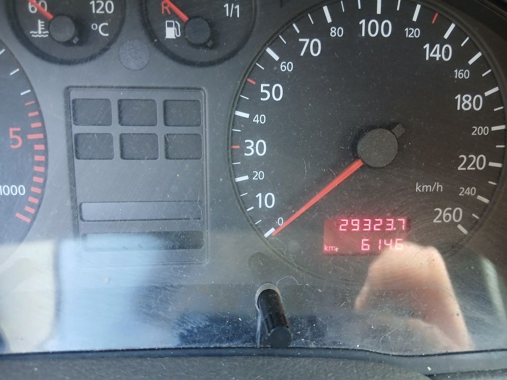 Audi a4 b5  na zwykłej pompie