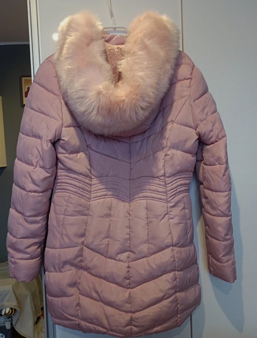 różowa kurtka na zimę