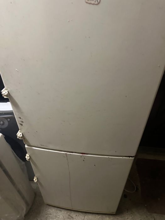 Продам холодильник Lipher в неробочому стані