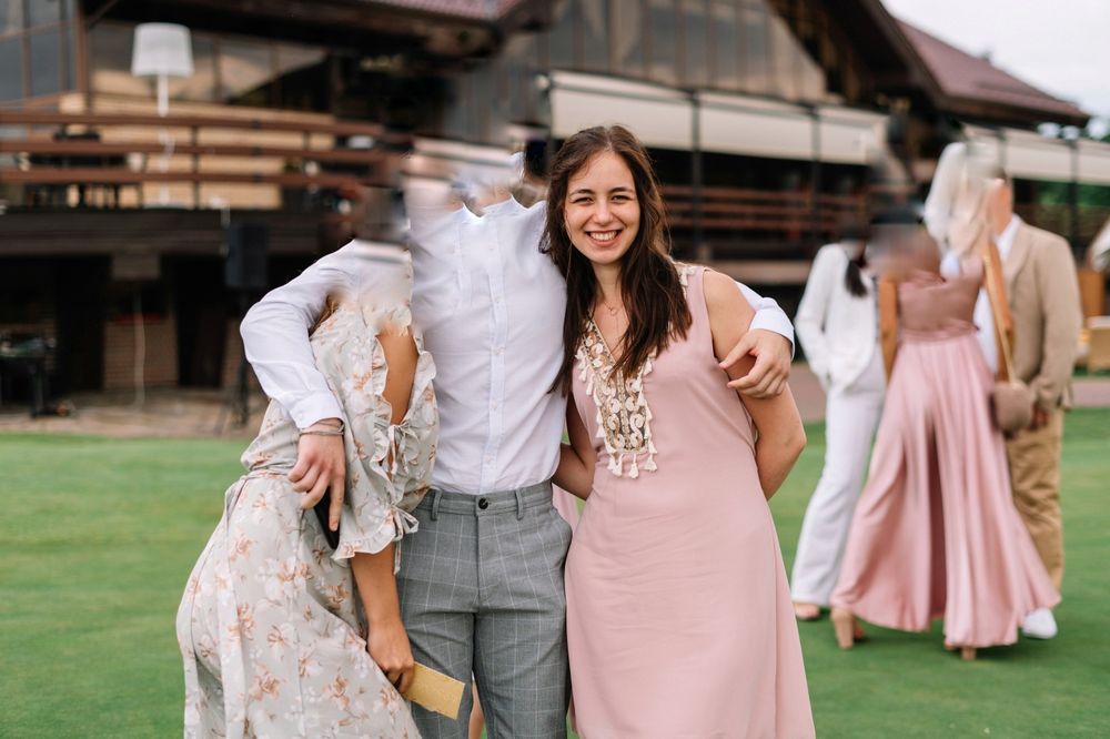 Ніжна рожева сукня