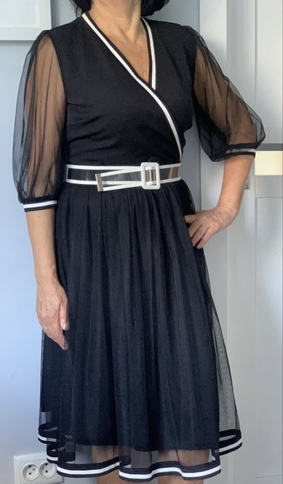 Нарядне чорне плаття