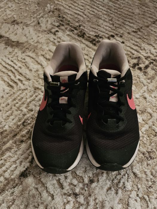 Adidasy nike r. 38,5. 23,5 cm.