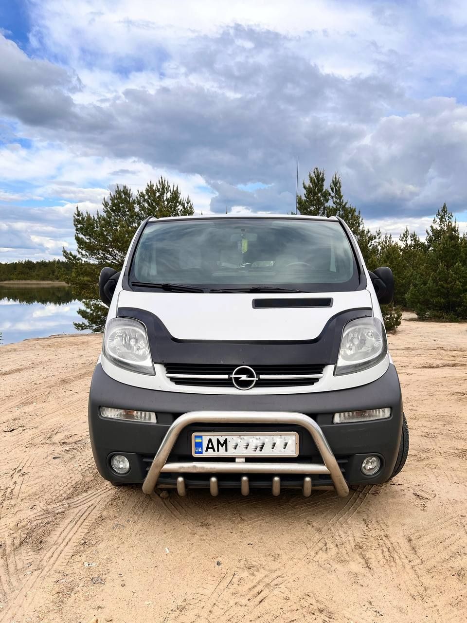 Продам OPEL VIVARO 1.9 DTI 2002.