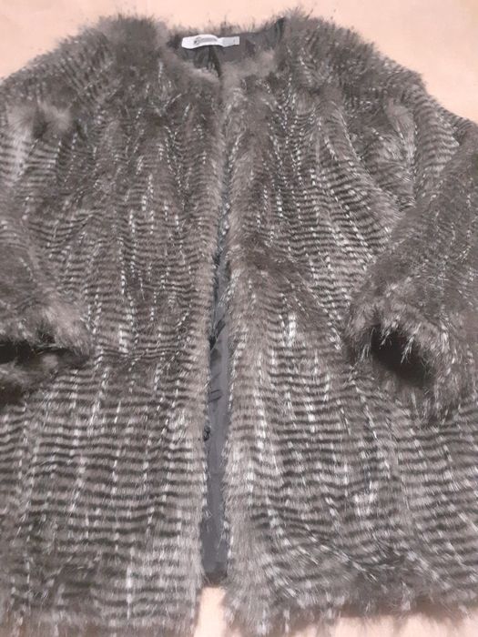 Casaco pele Stradivarius tm L usado 1vez.