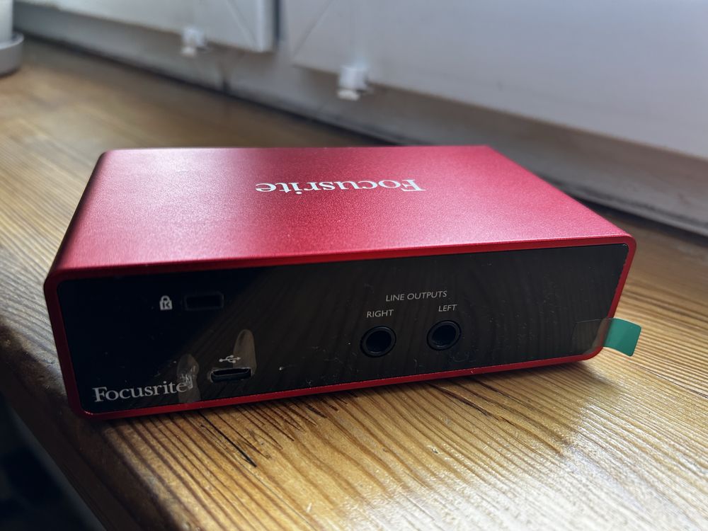 SPRZEDAM ZESTAW - Mikrofon Rode NT1a + Interfejs Focusrite Scarlett