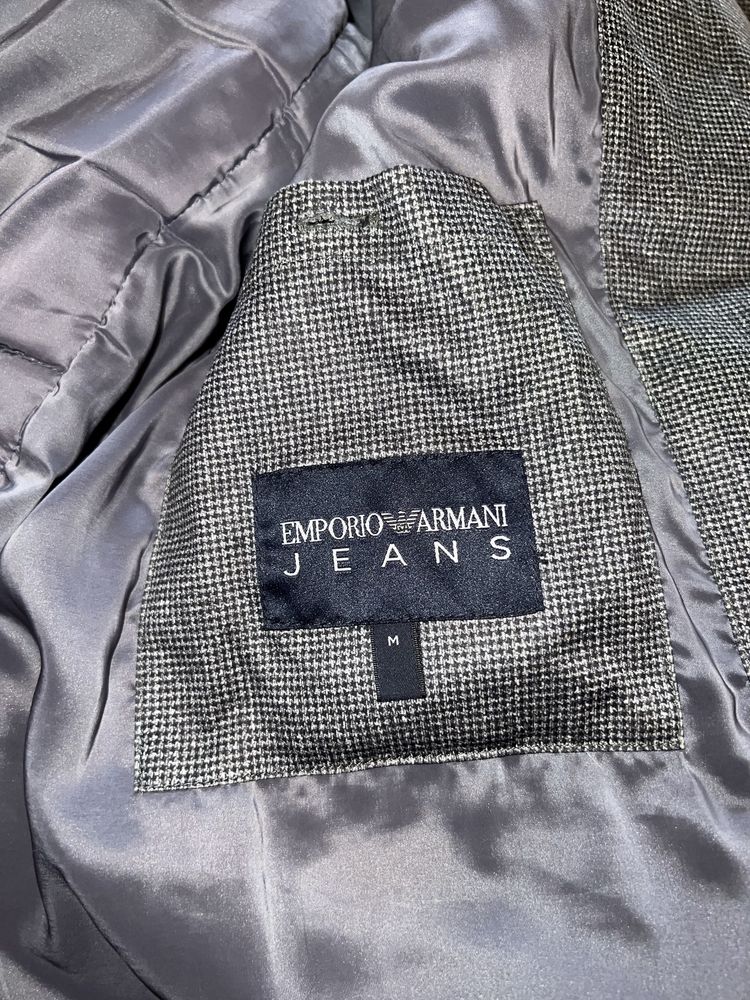 Курточка мужская Emporio Armani jeans размер M.